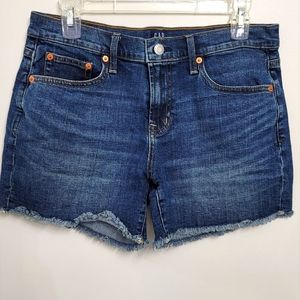 GAP Medium Wash Raw Hem Jean Shorts Size 28